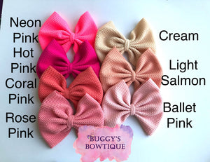 Coral Pink bow/piggies/bow tie