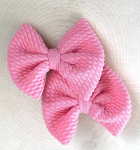 Rose Pink bow/piggies/bow tie